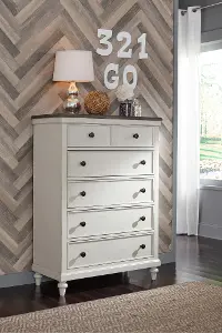 Bungalow Linen Chest of Drawers