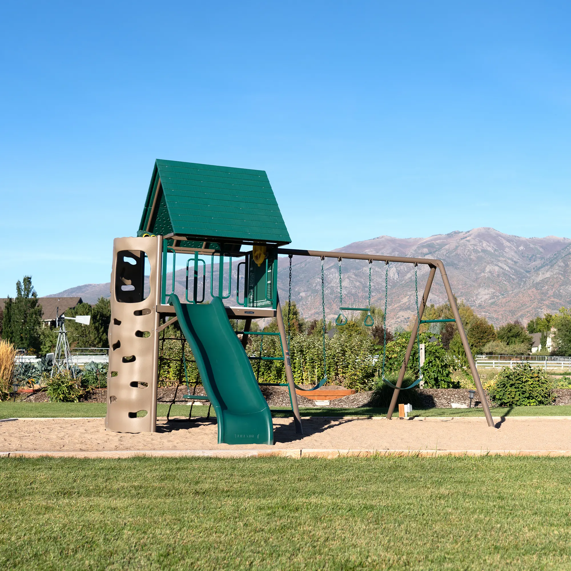 90042 Lifetime Products Adventurer Playset-1