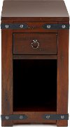 Sunny Designs Chair Side Table