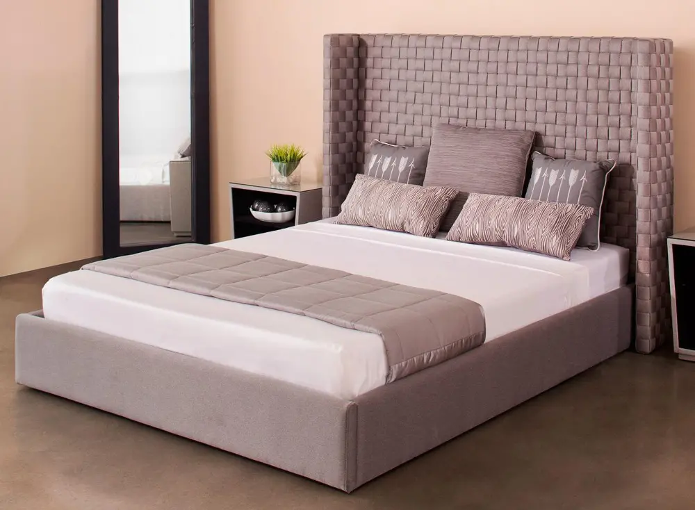 Penn Gray Upholstered Queen Wing Bed-1