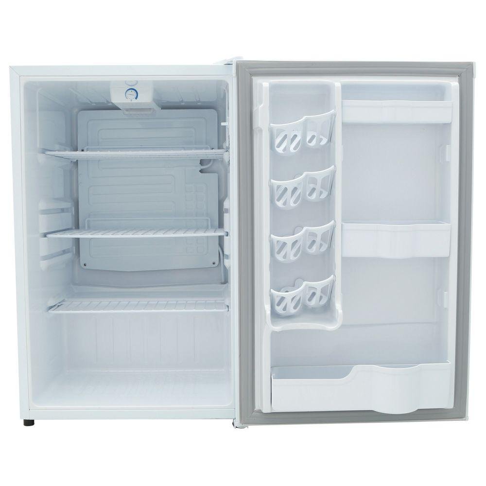 DAR044A4WDD Danby Compact Refrigerator - 21 Inch White-4