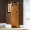 Oak Pantry - Summer Home