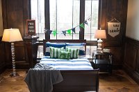 Beddy's Queen Navy and White Game On Bedding Collection