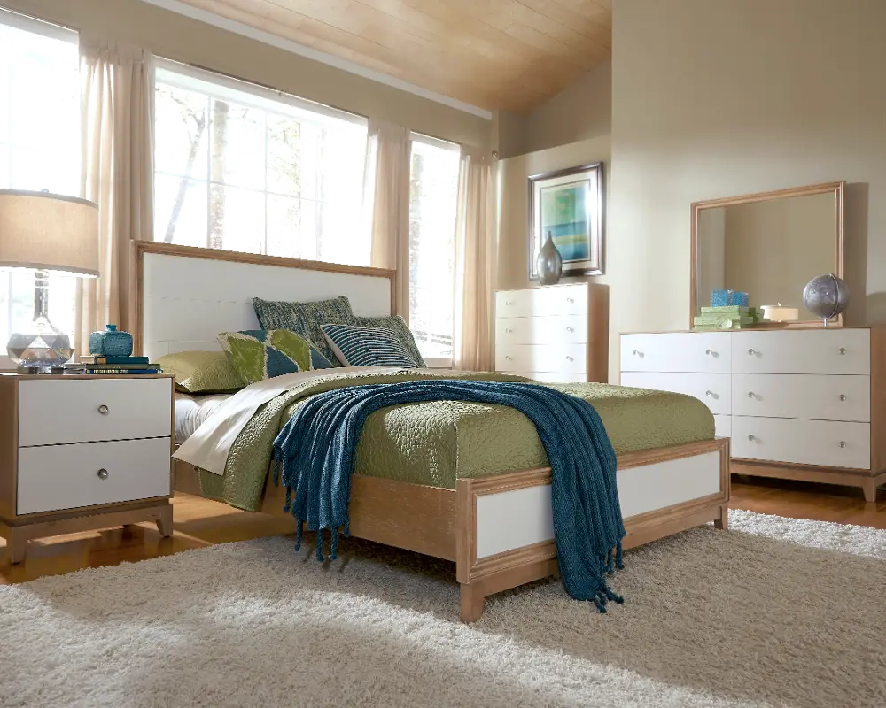 Hashtag Marshmallow White 4 Piece Queen Bedroom Set-1