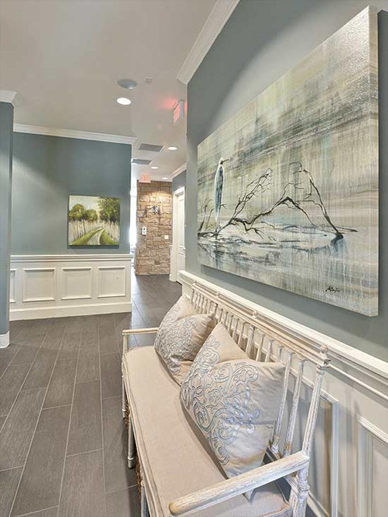 Light Colors That Go With Agreeable Gray - Agreeable Gray With Pure White Trim