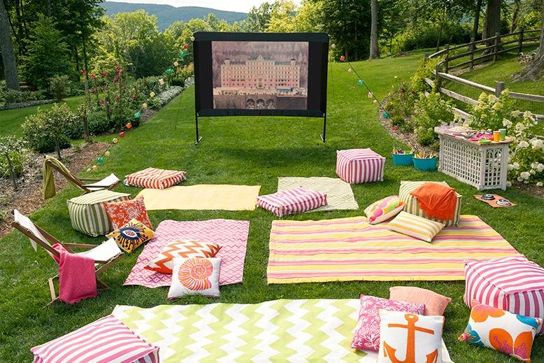 outdoor movie night