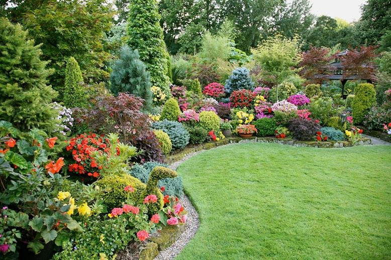 Flowerbed design inspiration