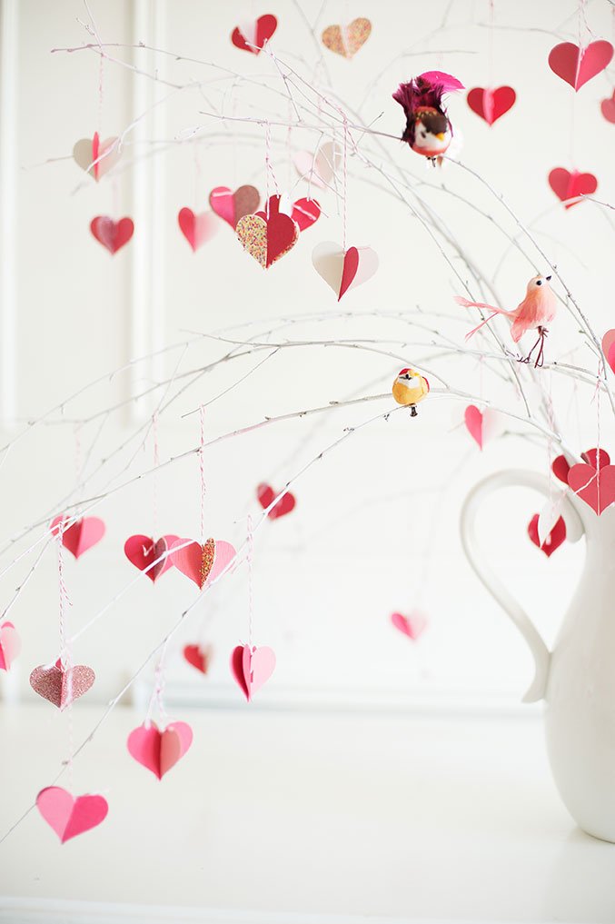 DIY: Valentine's Day Branch Tree