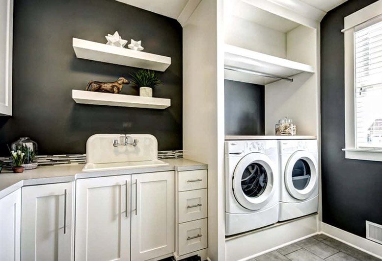 black laundry room