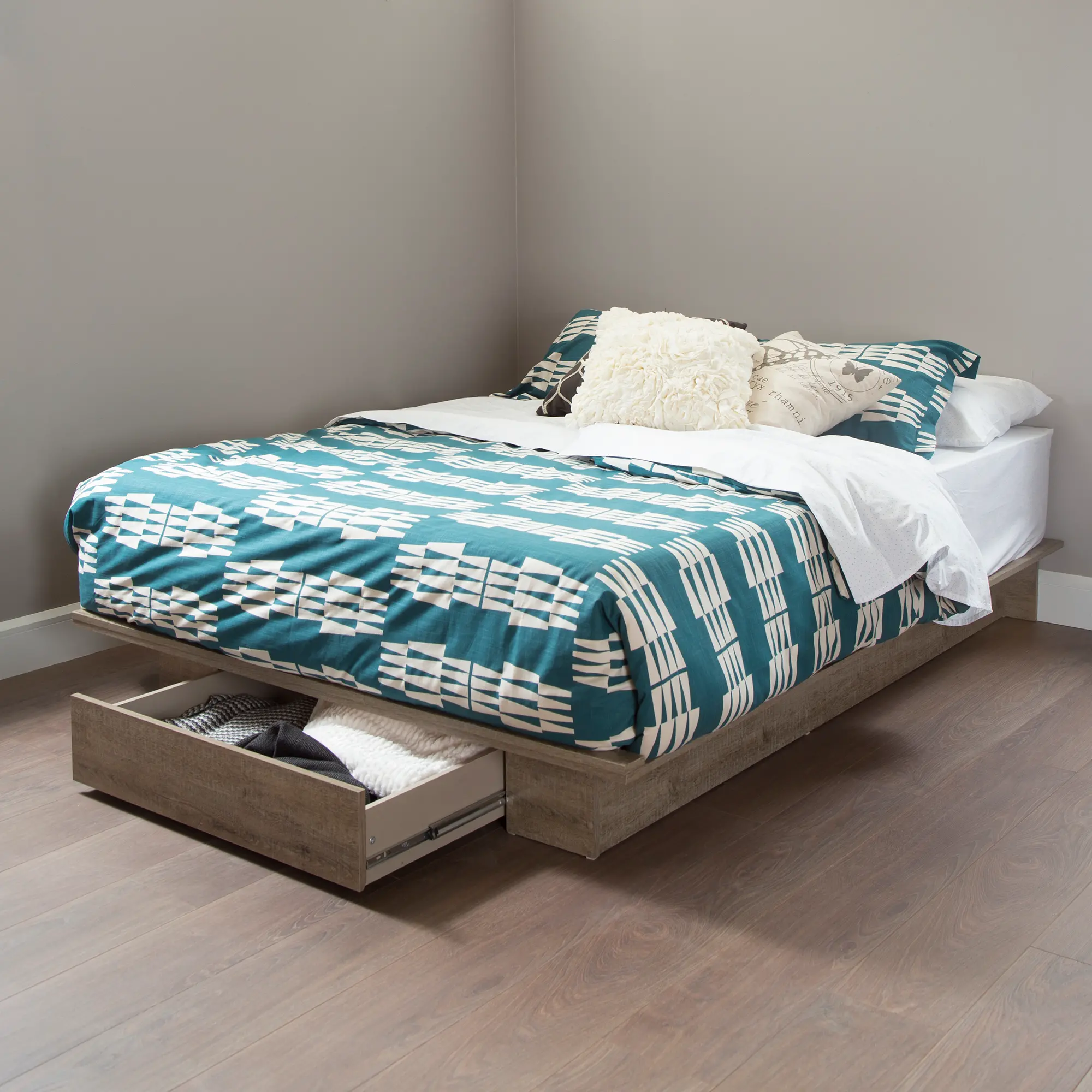 Holland Weathered Oak Full/Queen Platform Bed with Drawer (54/60...