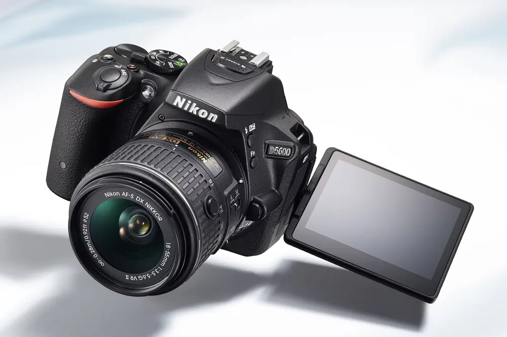 D5600,BLK,18-55 Nikon D5600 SLR Digital Camera with 18-55mm Lens-1