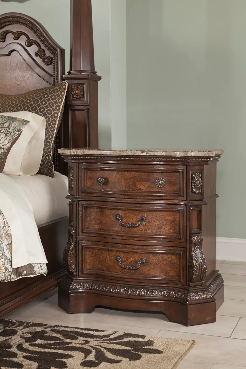 Traditional 3-Drawer Night Stand - Ledelle-1