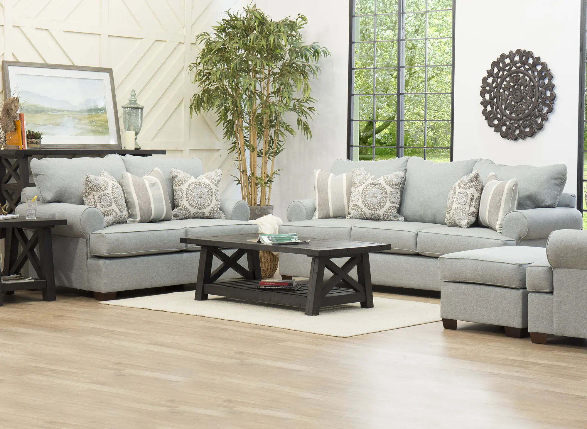 Rc willey living room outlet sets