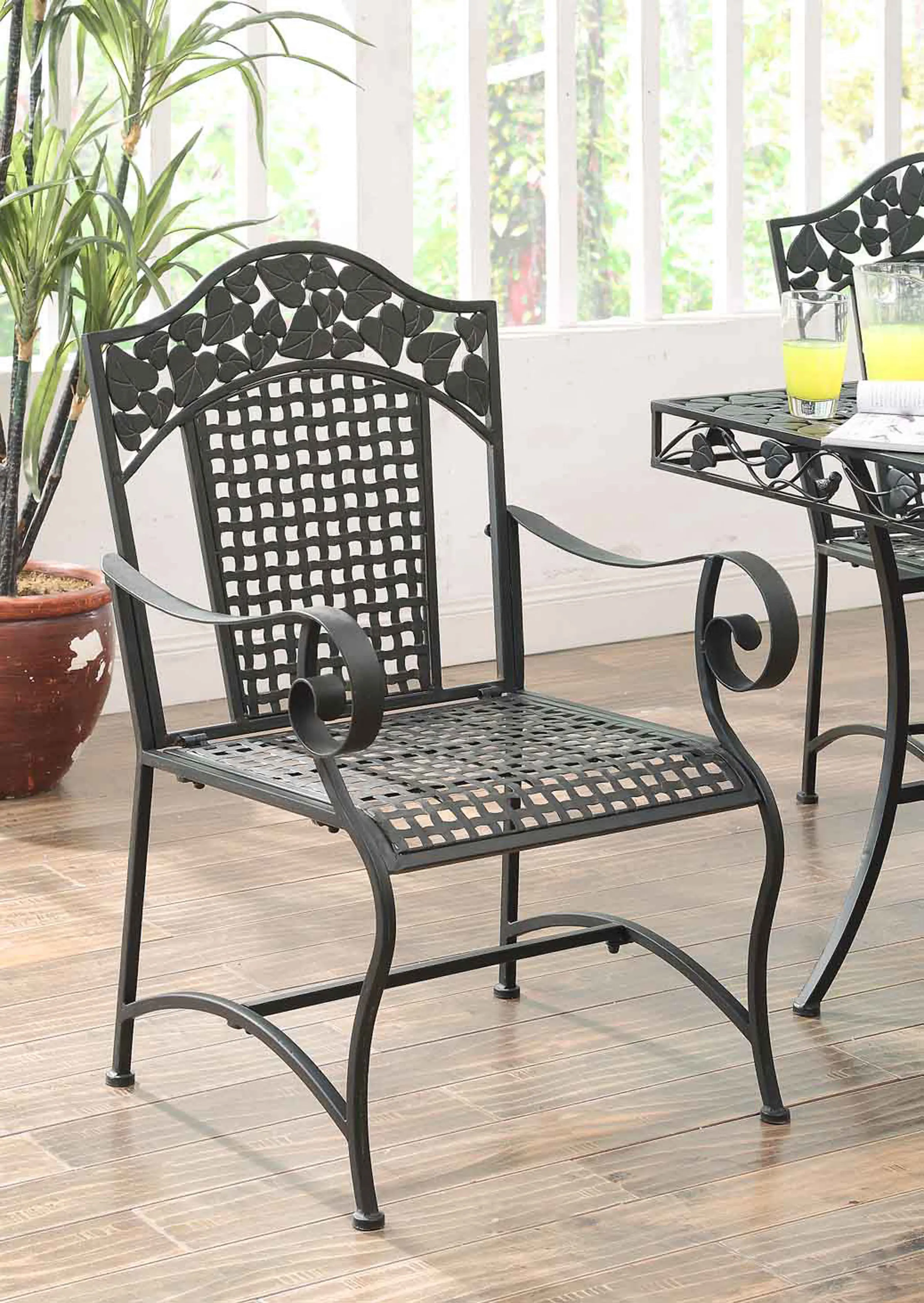 2 Metal Outdoor Patio Chairs - Ivy League