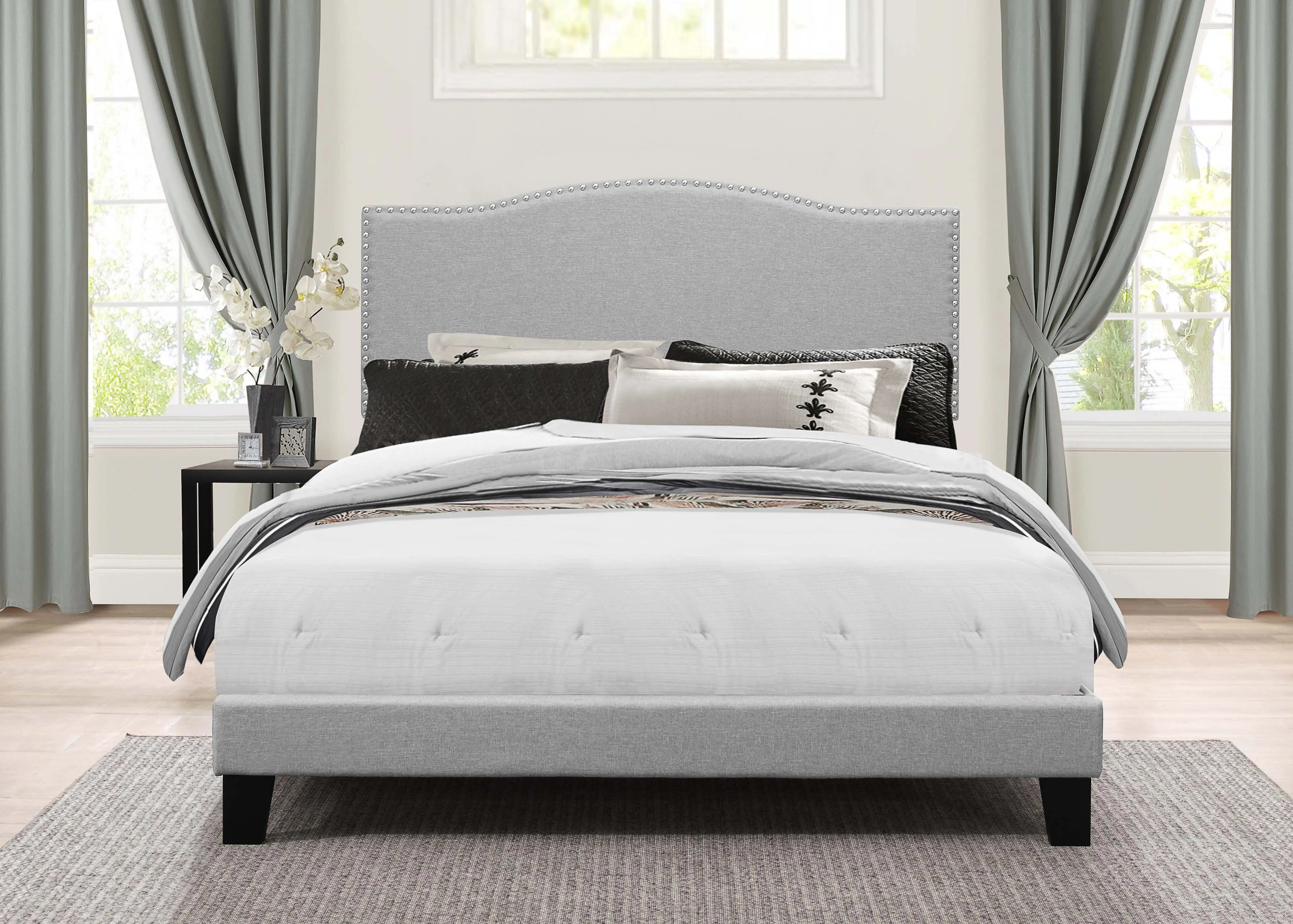 Kiley Glacier Gray Queen Upholstered Bed