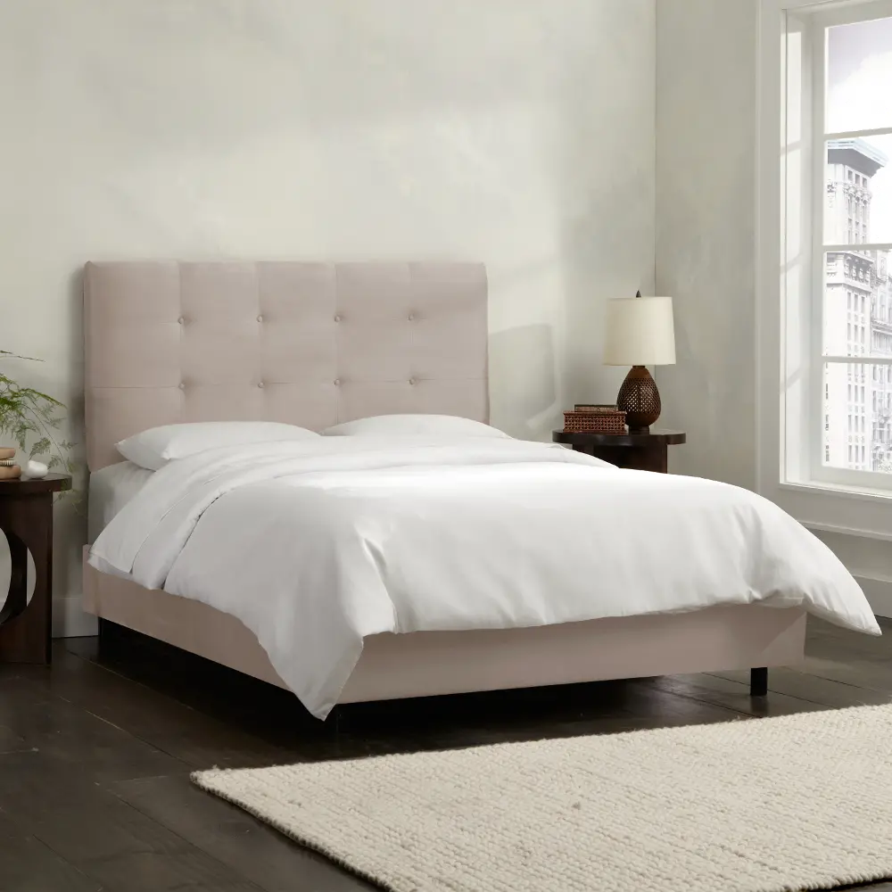 792BEDPRMPLT Light Gray Square Tufted Upholstered Queen Bed-1