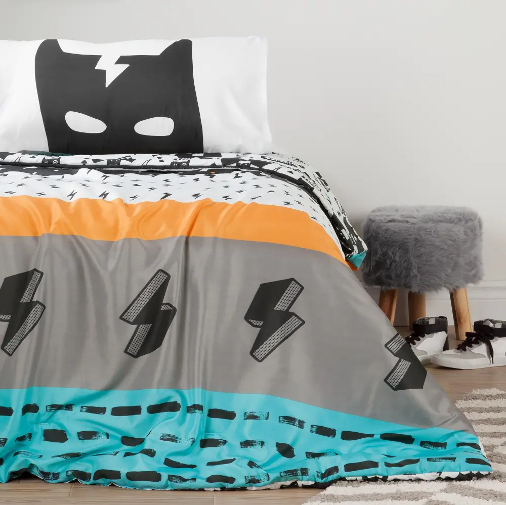 100345 Black and White Full Superheroes Bedding Collection - Dreamit-1
