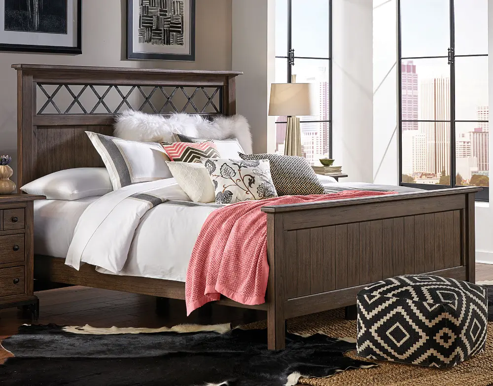Classic Brown Queen Bed - Stone Mountain-1