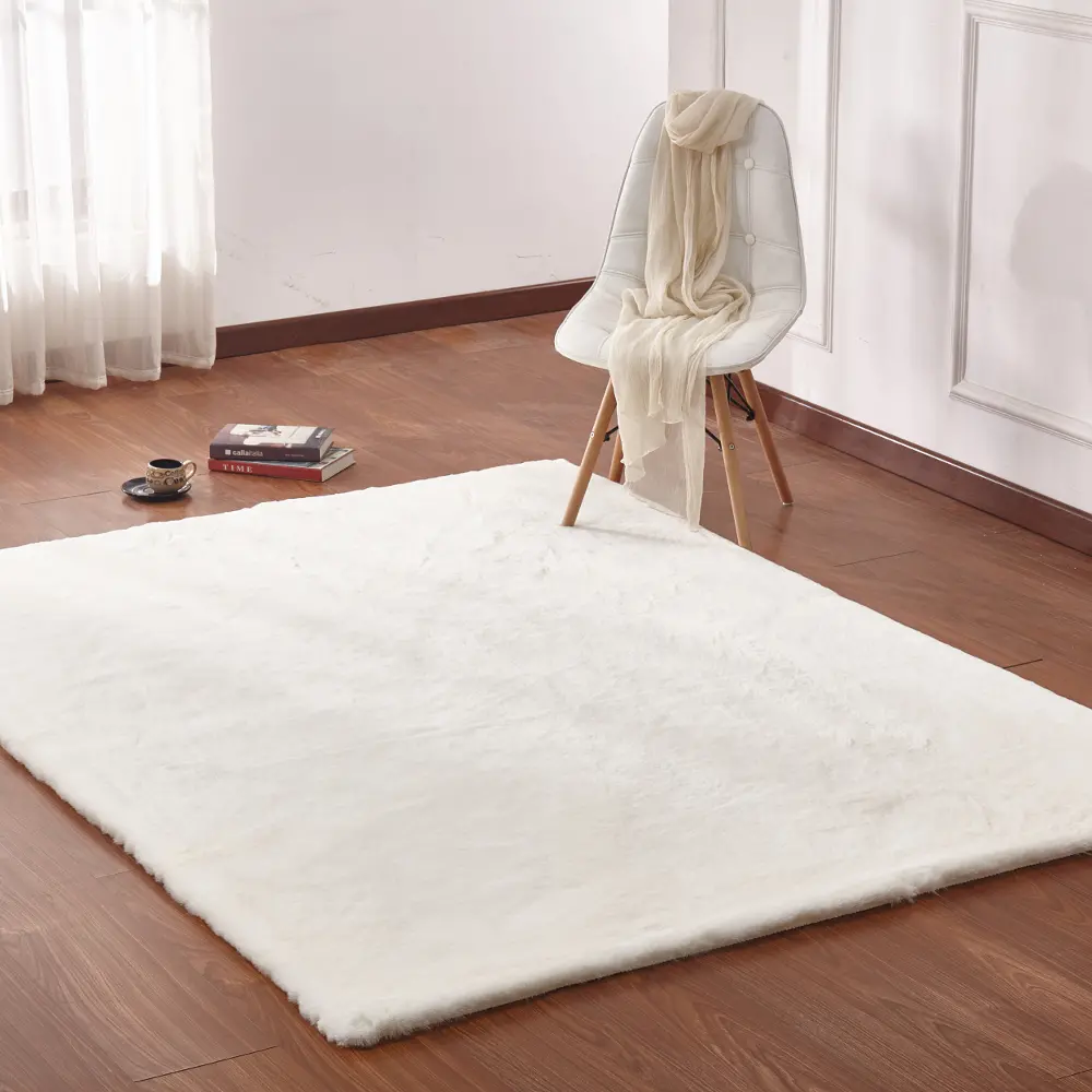 Chinchilla 8 x 10 Faux Fur Off-White Area Rug-1