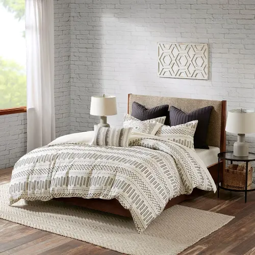 https://static.rcwilley.com/products/111718030/Natural-White-and-Charcoal-Queen-Rhea-3-Piece-Bedding-Collection-rcwilley-image1~500.webp?r=7