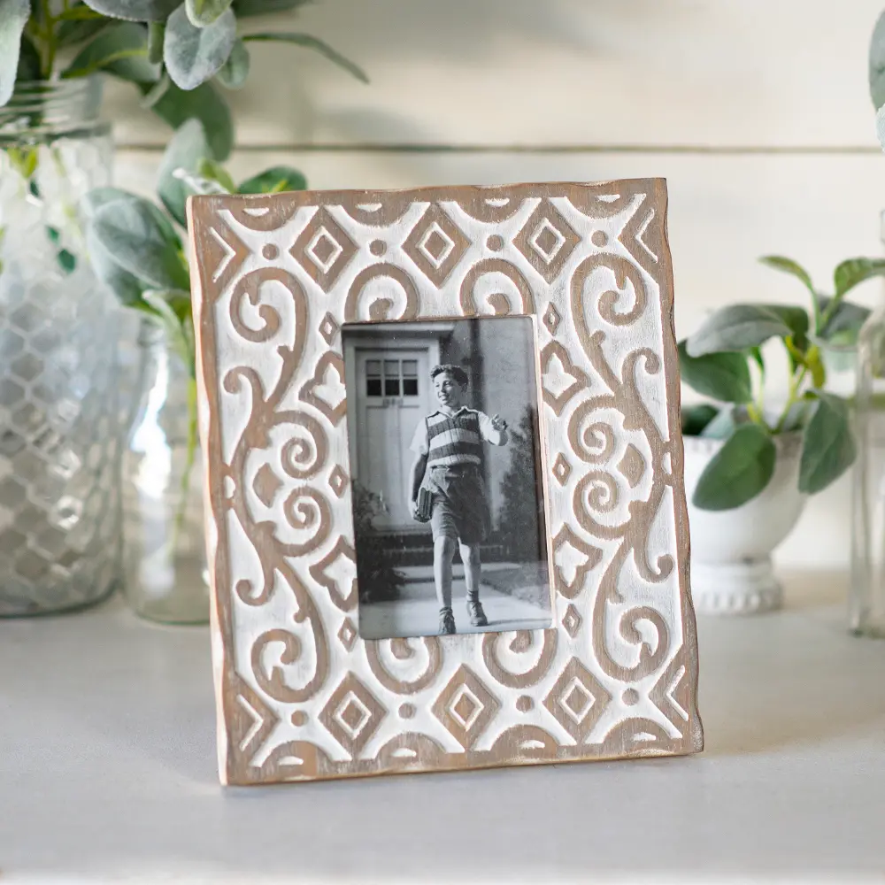 White Wash Wood Design 5x7 Picture Frame-1
