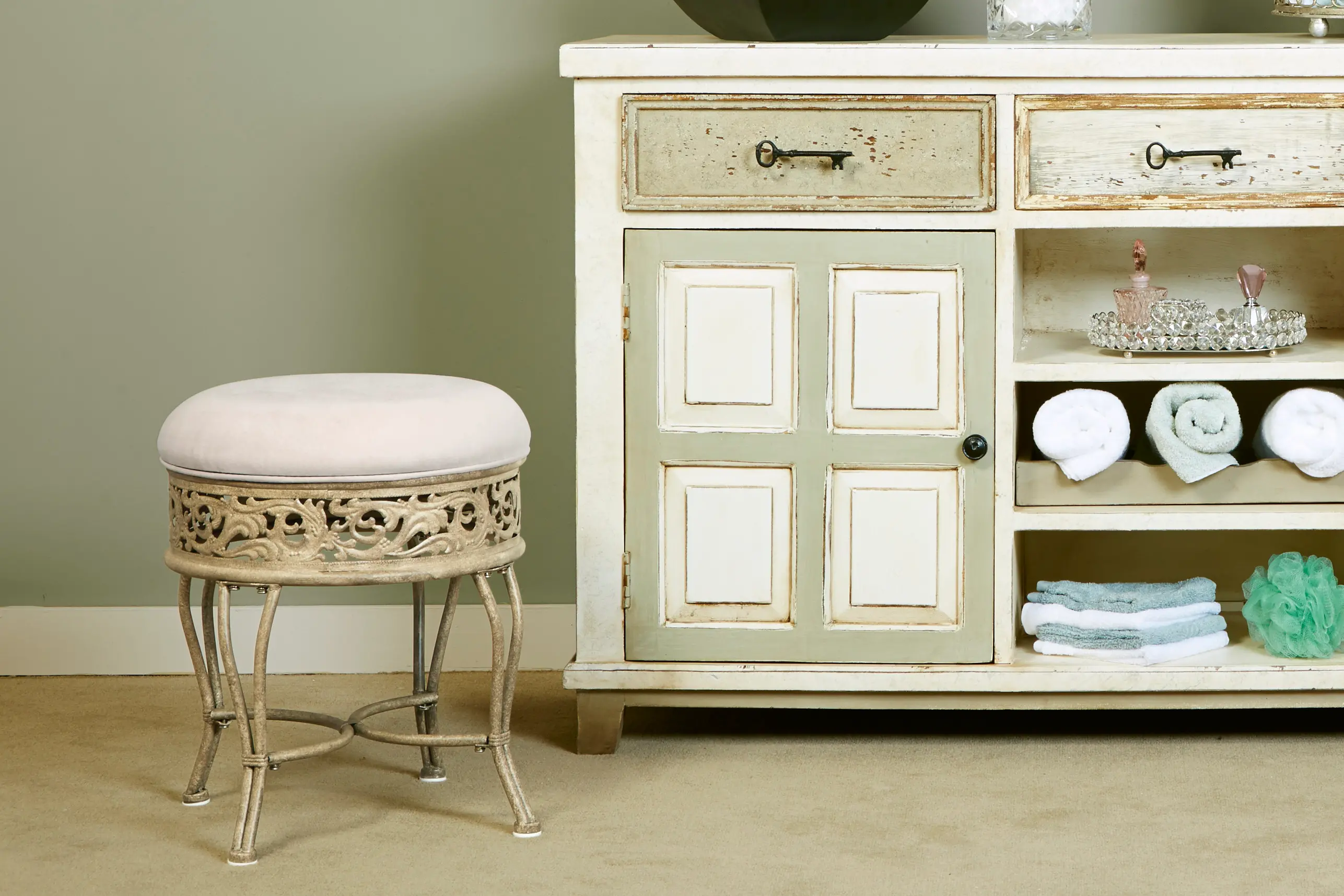 Photos - Chair Hillsdale Furniture Traditional Antique Beige Vanity Stool - Villa III 509