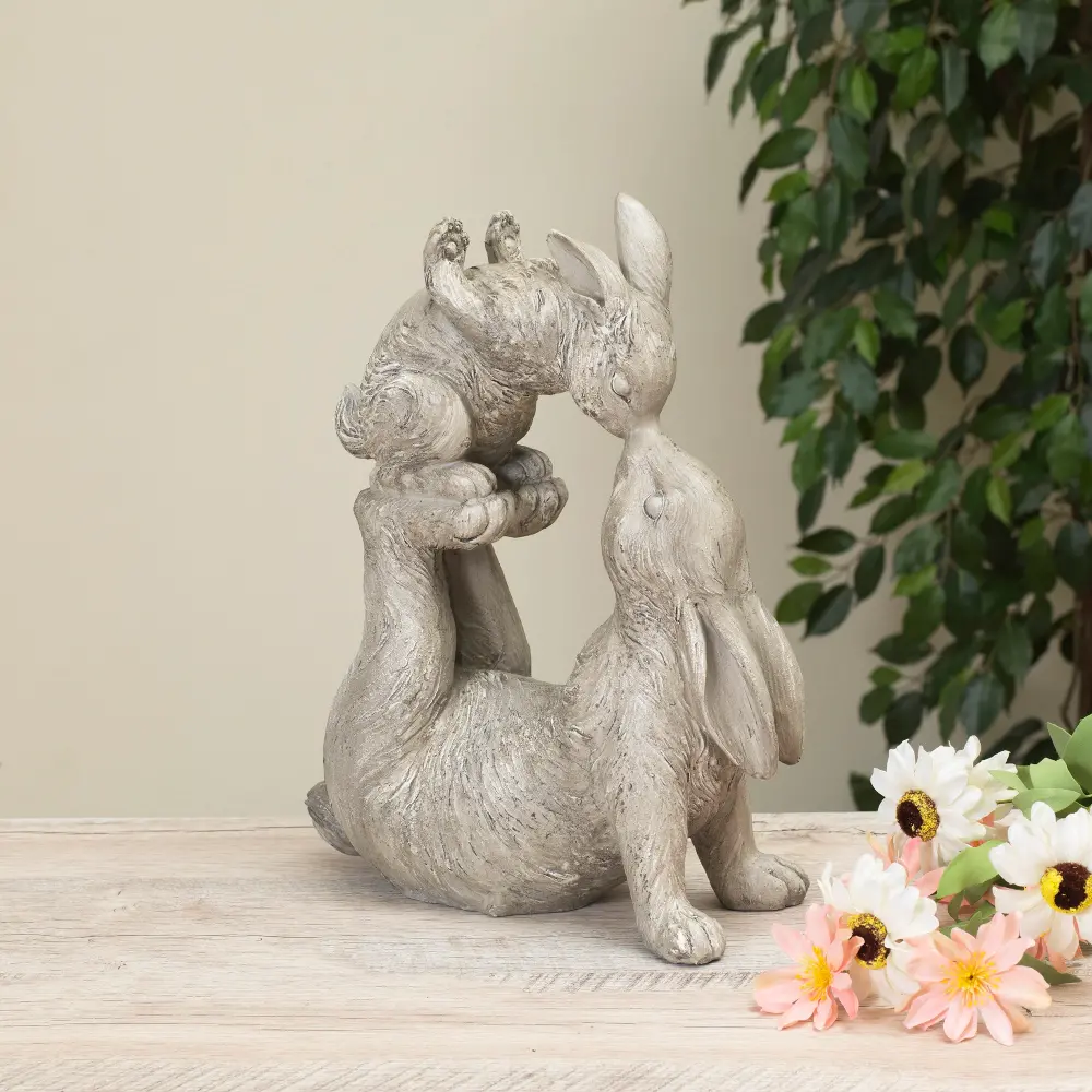Light Gray Resin Kissing Bunnies Outdoor Figurine-1
