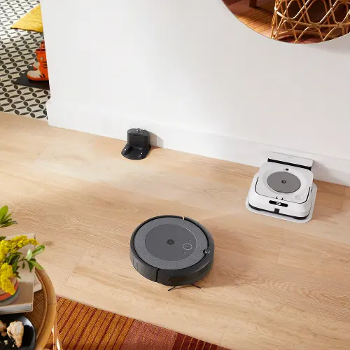 iRobot Roomba i3 EVO WiFi Connected Robot Vacuum | RC Willey