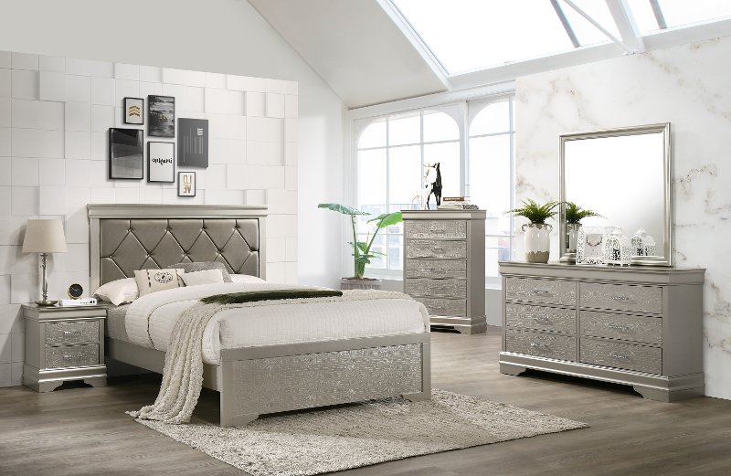 Clearance Contemporary Gray 4 Piece Queen Bedroom Set - Amalia