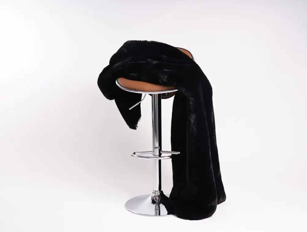 Chinchilla Black Faux Fur Throw Blanket-1
