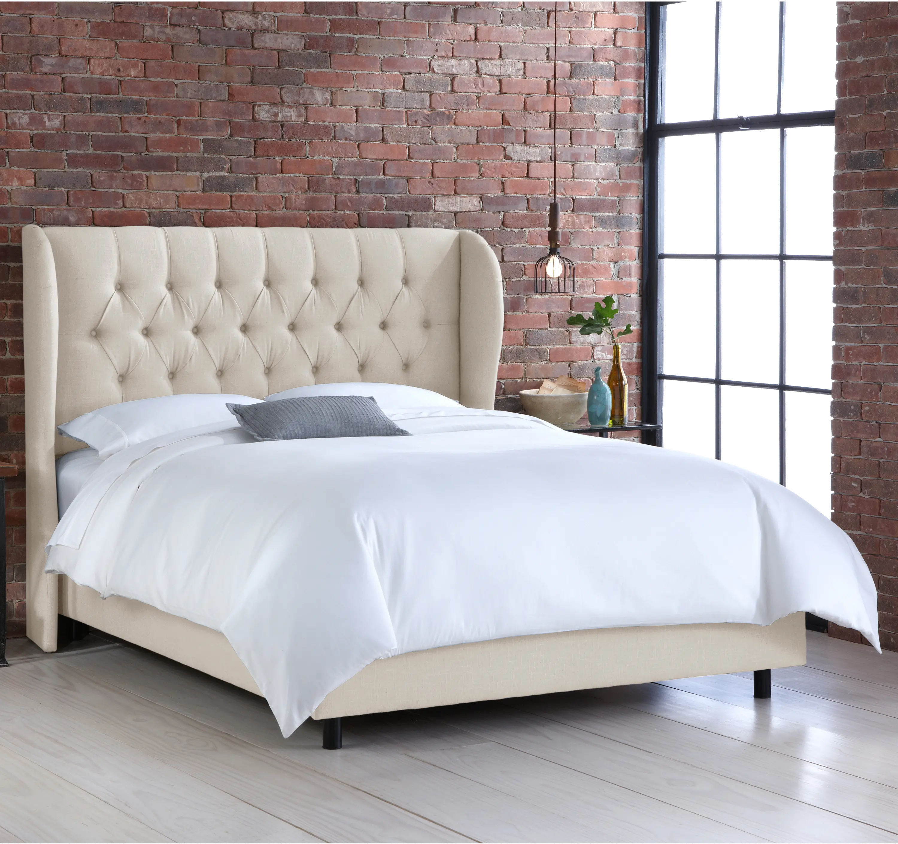 Izzy Cream Sloped Wingback Full Bed - Skyline Furniture