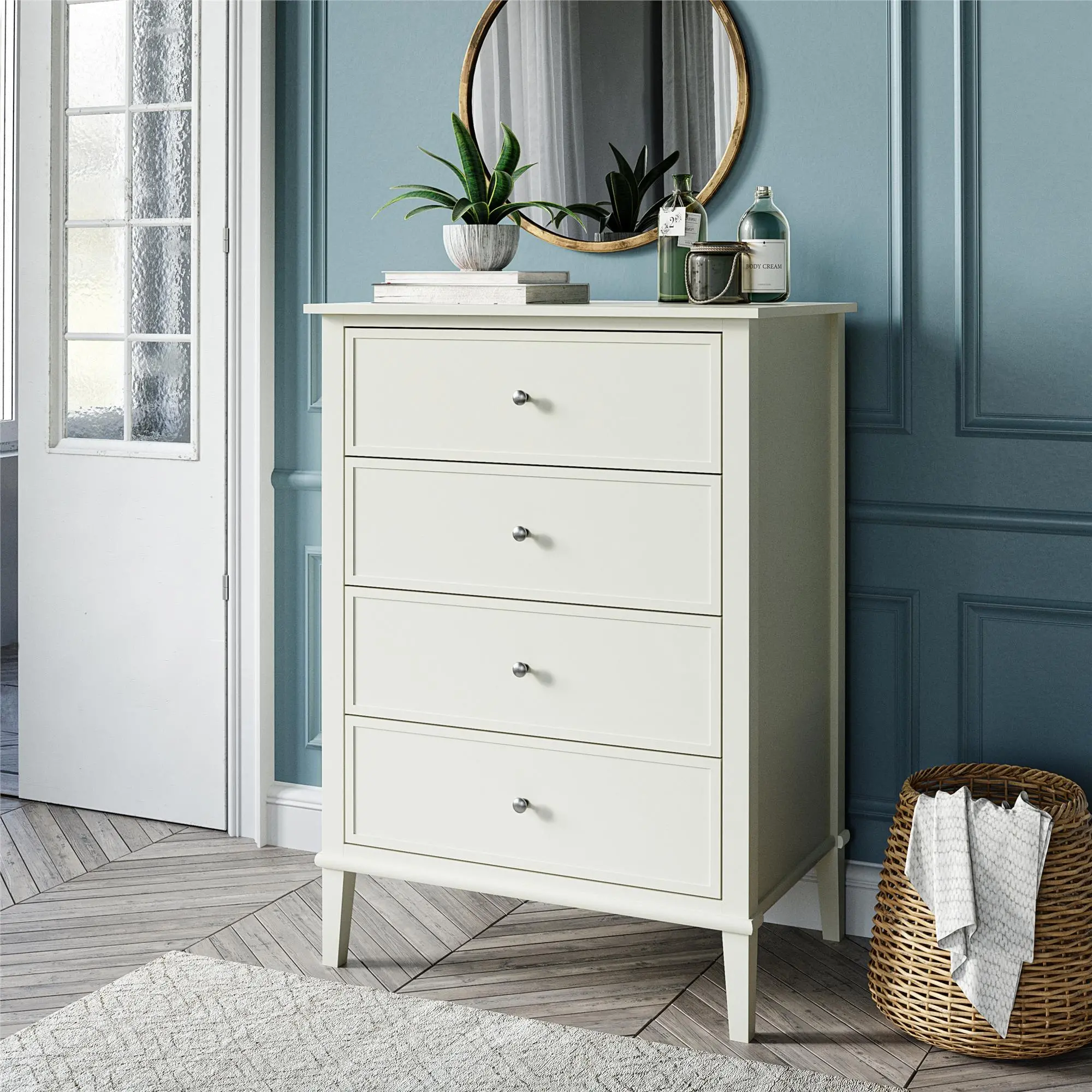 Franklin Transitional Soft White 4-Drawer Dresser