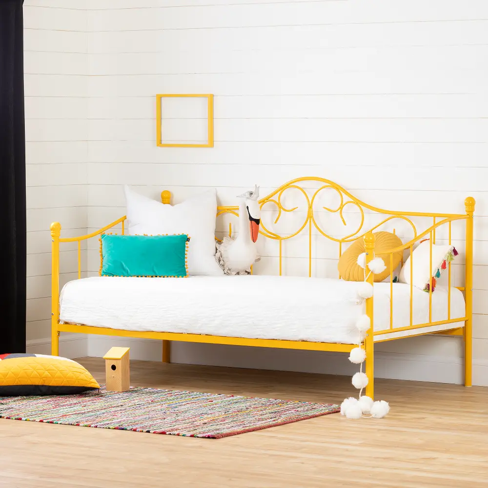13046 Balka Classic Yellow Metal Daybed-1