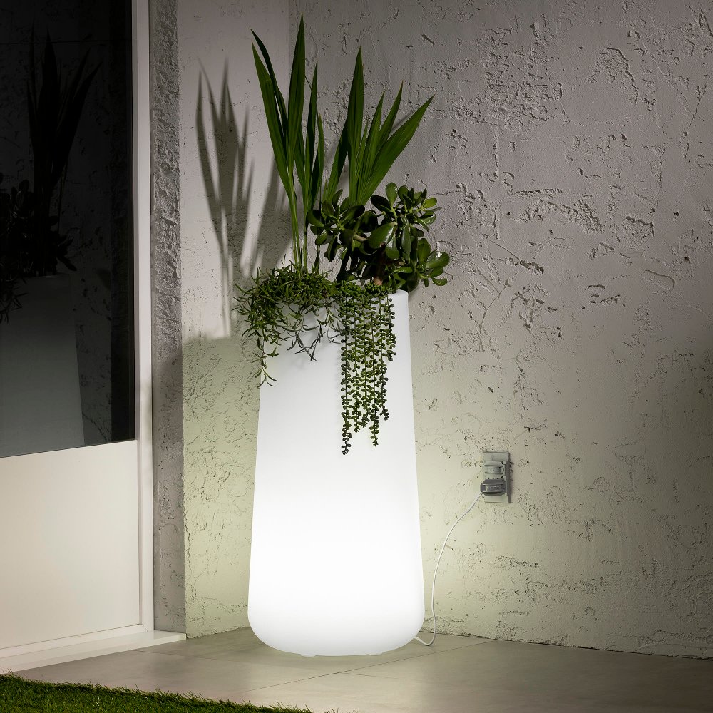 Dalya White Lighted Planter