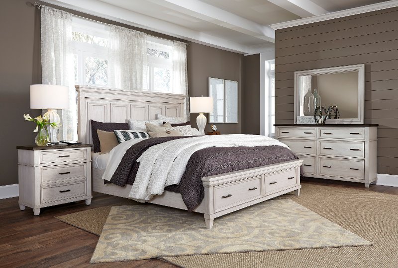 Carmen Ivory 4 Piece California King Bedroom Set