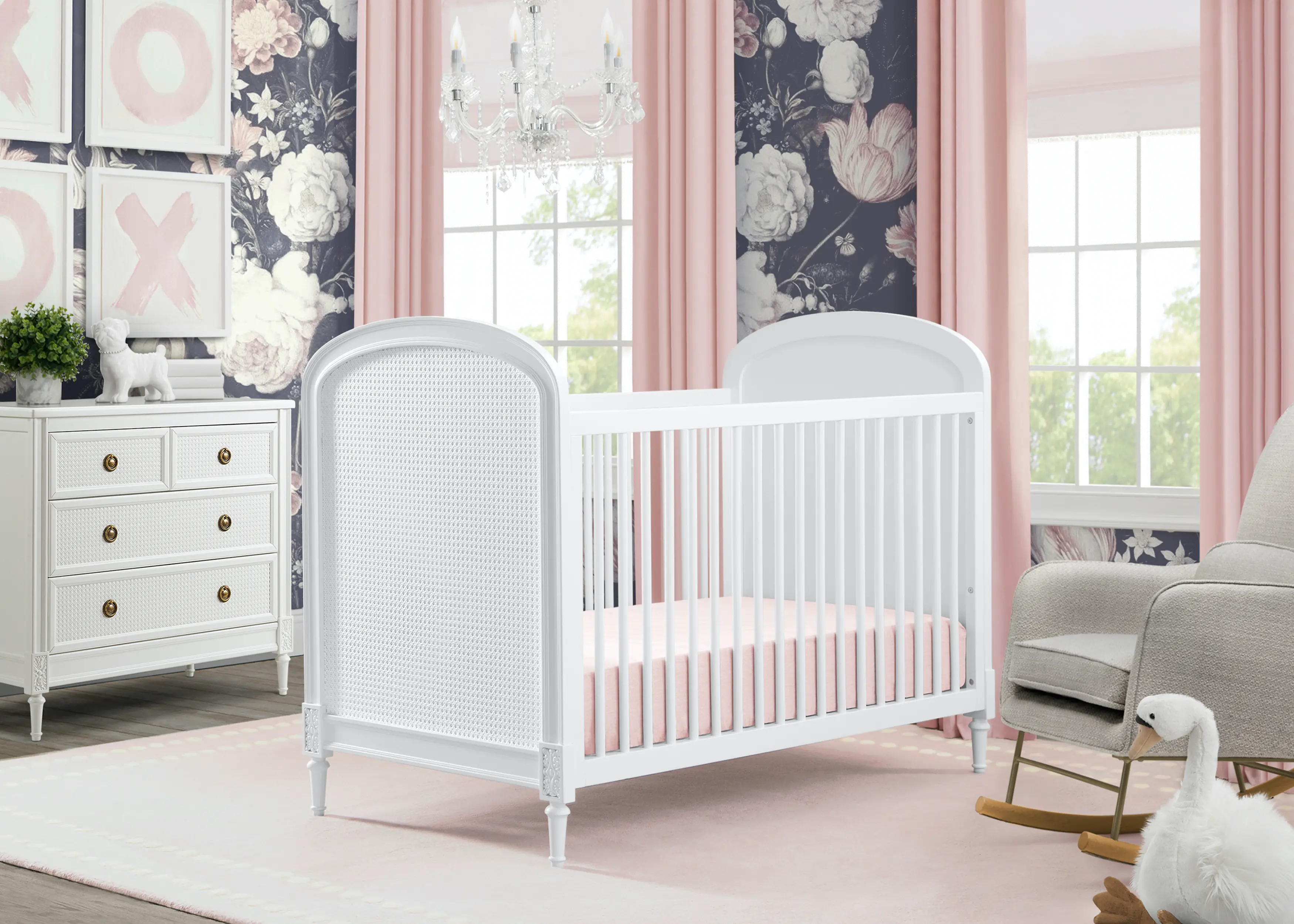 Madeline White 4-in-1 Convertible Crib