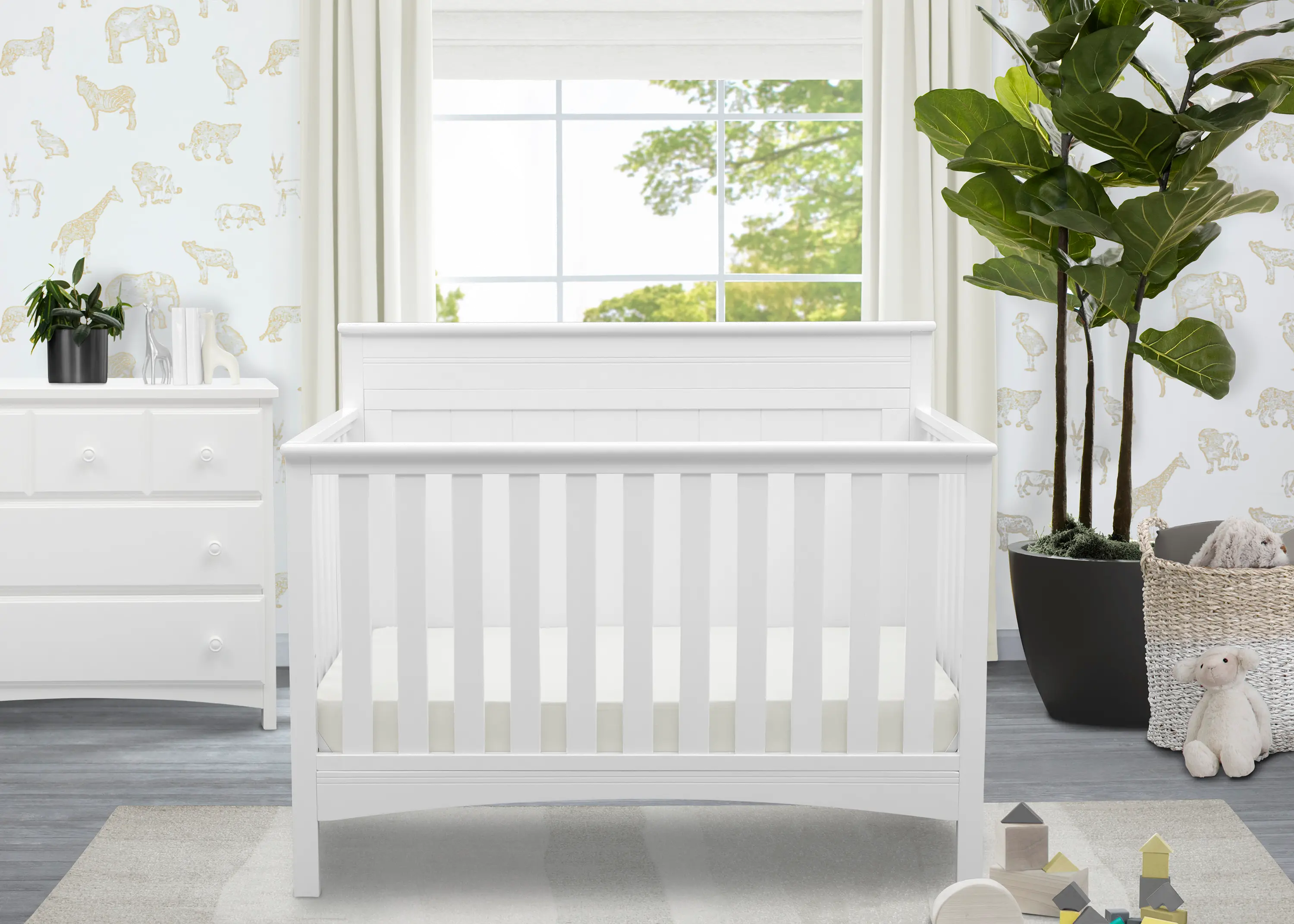 Fancy White 4-in-1 Convertible Crib