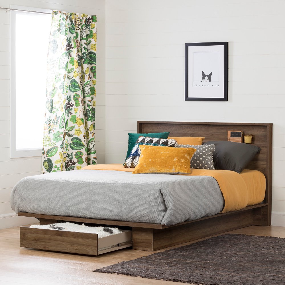 Holland Natural Walnut Full/Queen Platform Bed with Headboard