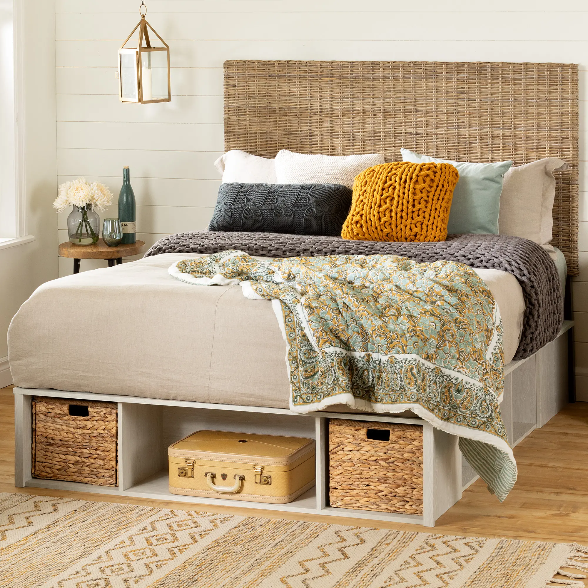 Avilla Queen Storage Bed with Rattan Headboard