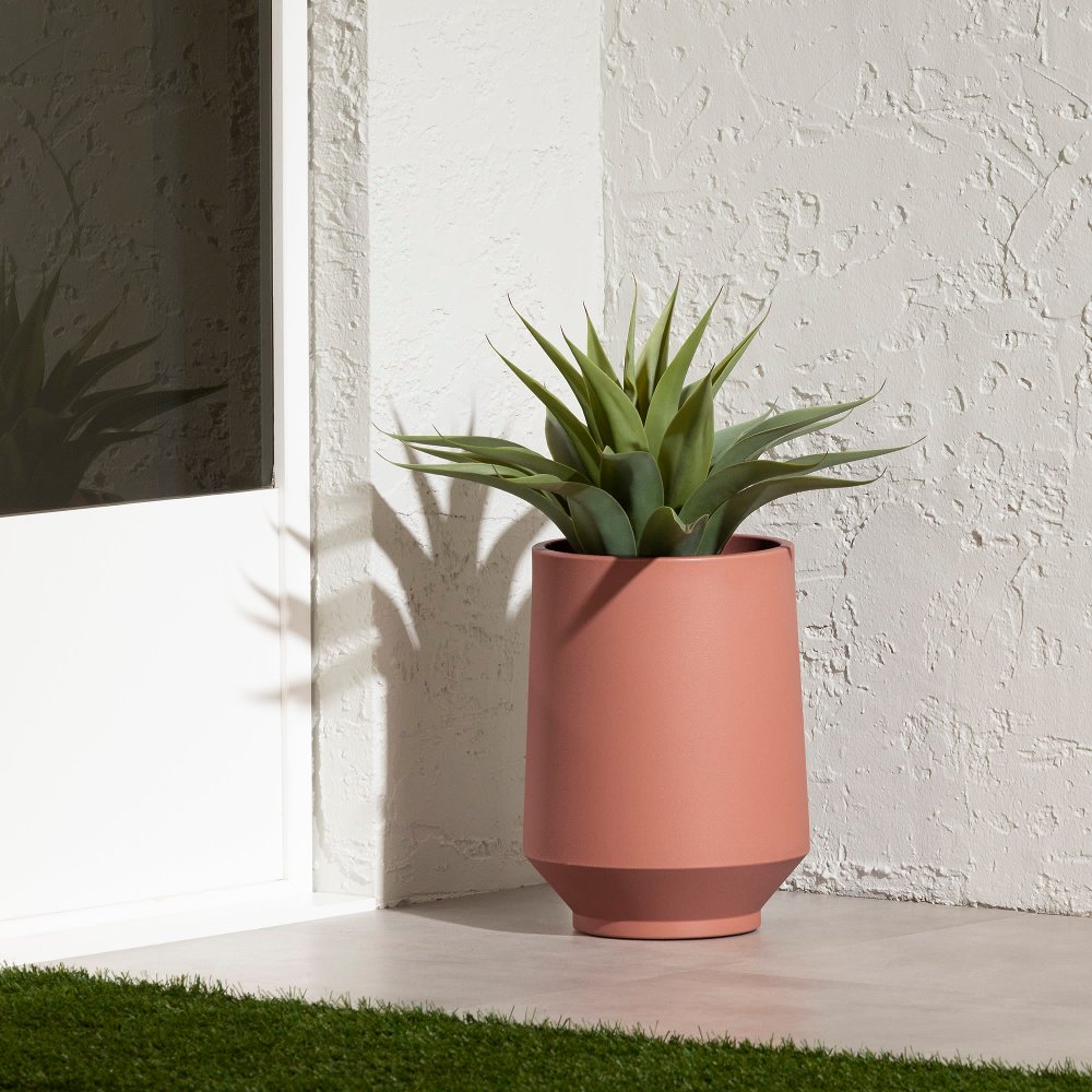 Dalya Burnt Orange 16 Outdoor Planter