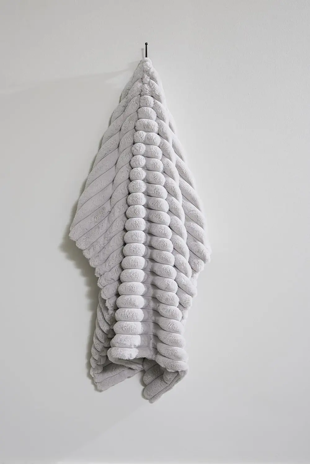 Mondo Gray Fur Throw-1