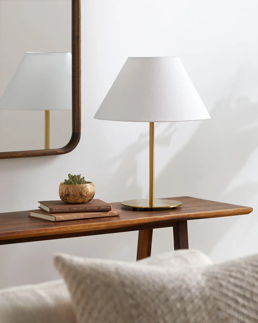 Damita Accent Table Lamp-2