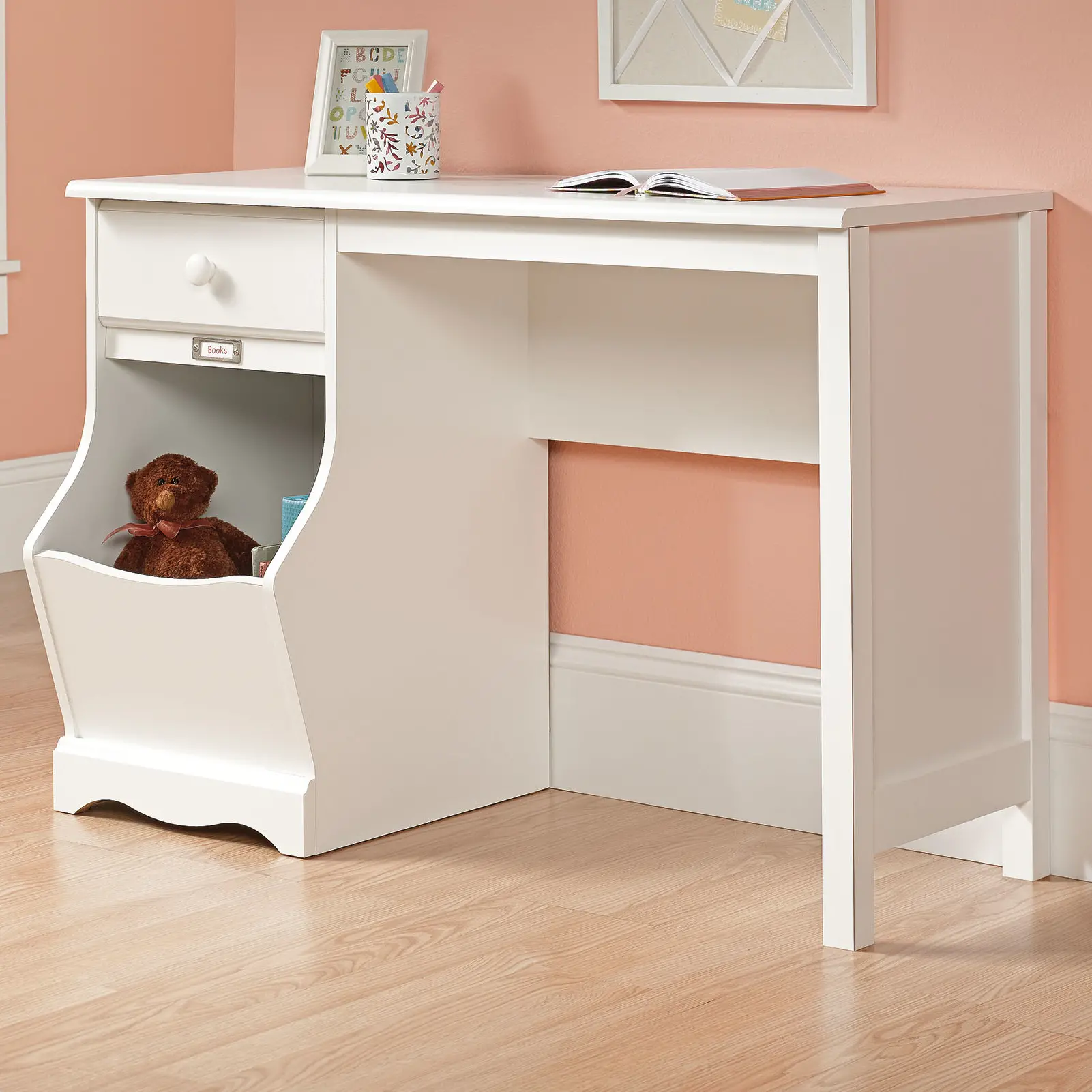 Soft White Desk - Pogo