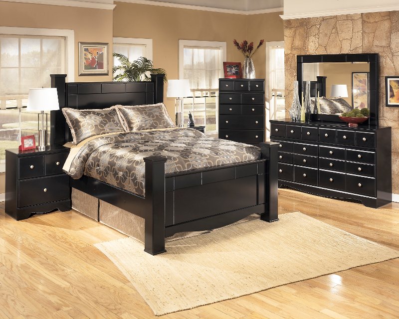 Black Contemporary 4 Piece Queen Bedroom Set - Shay | RC Willey ...